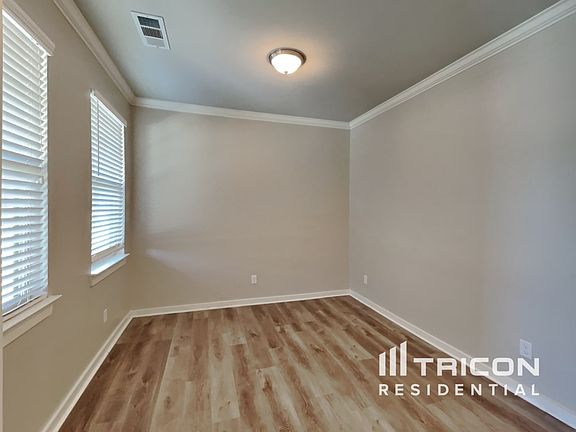 5th image of 4803 Kingdom Dr