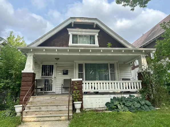 2618 North 41st STREET, Milwaukee, WI 53210