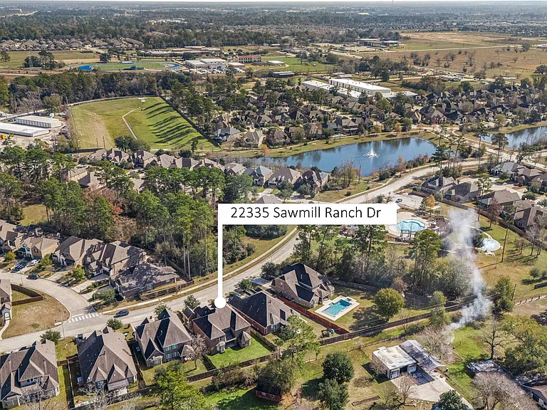 22335 Sawmill Ranch Dr — Photo 37
