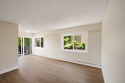 435 Lampson St #103 — Photo 13