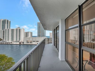 600 Parkview Drive #921, Hallandale Beach, FL, 33009