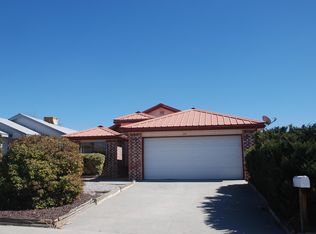 104 Vissing Pl, Los Lunas, NM 87031