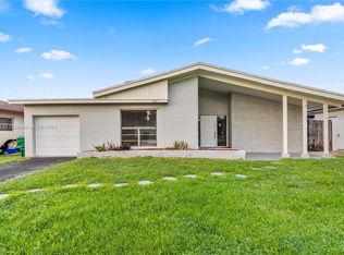 6633 Coconut Dr, Hollywood, FL 33023