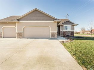 2501 E Palmer St, Brandon, SD 57005