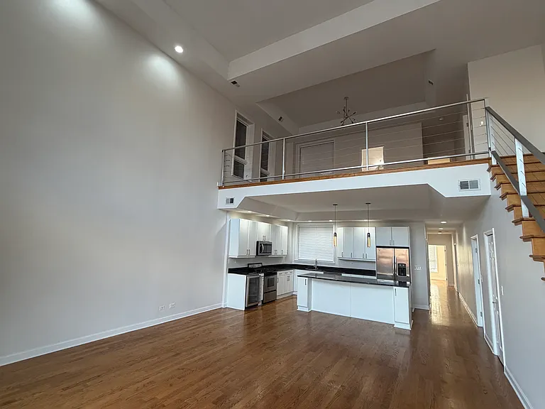 1347 N Sedgwick St #4S — Photo 2