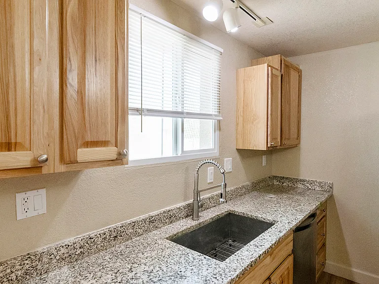 330 S Pinal Pkwy #2 — Photo 8