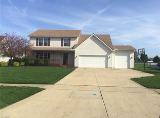 34699 Deer Run Dr, North Ridgeville, OH 44039