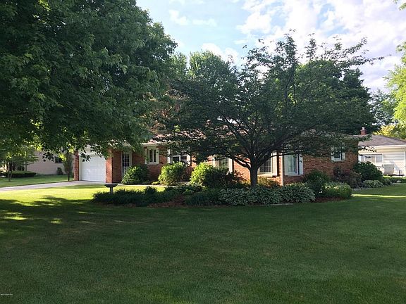 4th image of 542 Myra Ln
