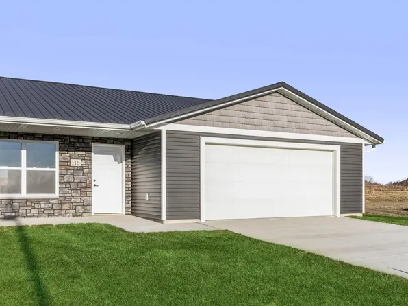 156 Center Ave, Urbana, IA 52345