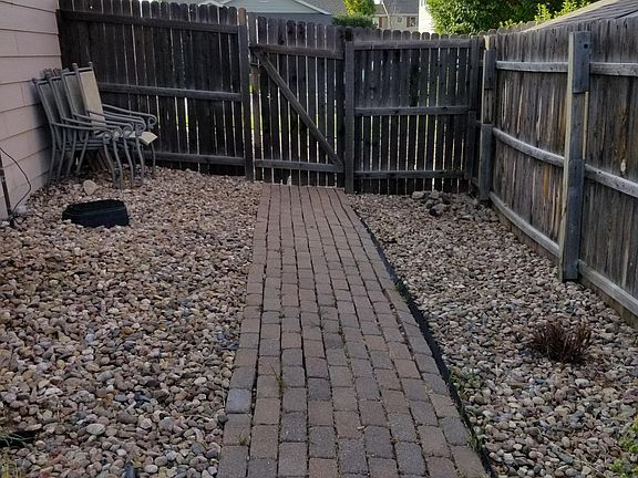 Gate to back yard a