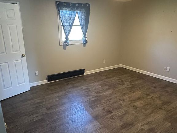 5th image of 115 Jerome Ln APT 1