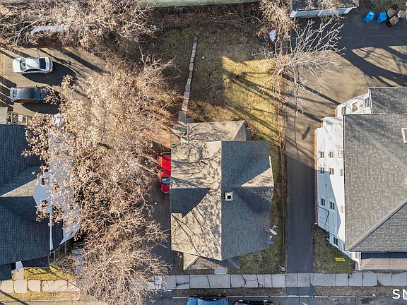 3rd image of 105 Rhodes Street