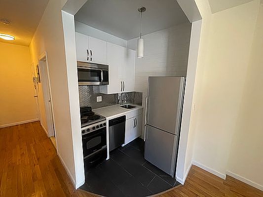 2nd image of 108 W 116th St APT 2B