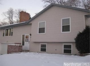 1521 Circle Dr, Burnsville, MN 55337