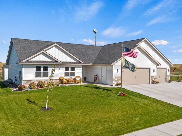 1895 Otter Way, New Richmond, WI 54017