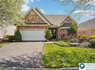5 Nottingham Ln, Easton, PA 18045