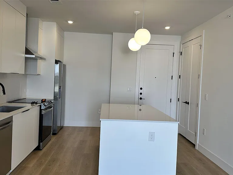 1701 Simond Ave #605 — Photo 3