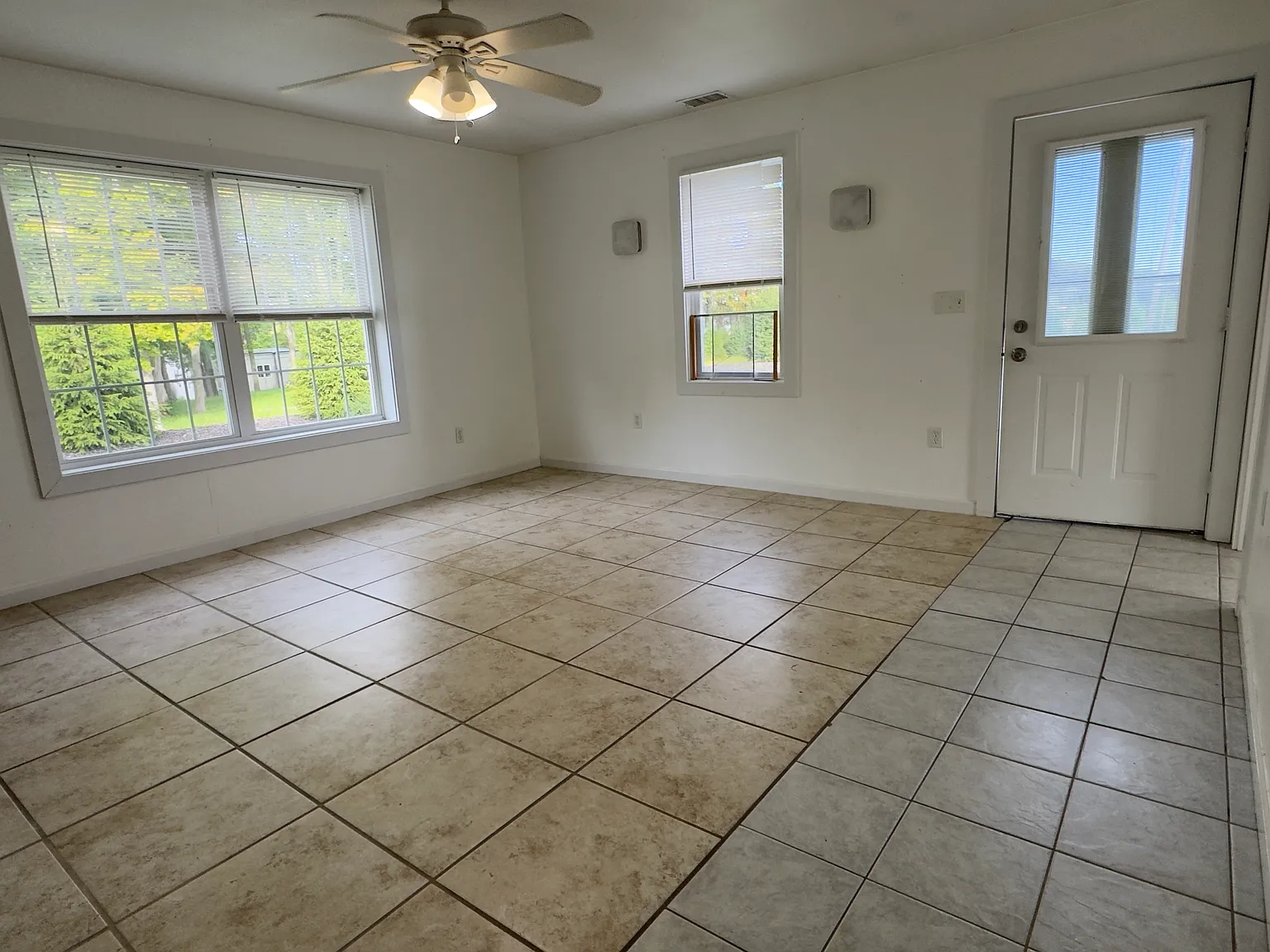 2 bed, $2,800 — Photo 4