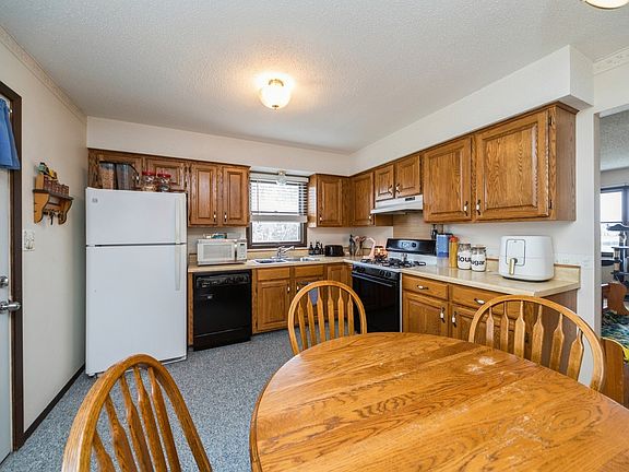 4th image of 1006 N I St