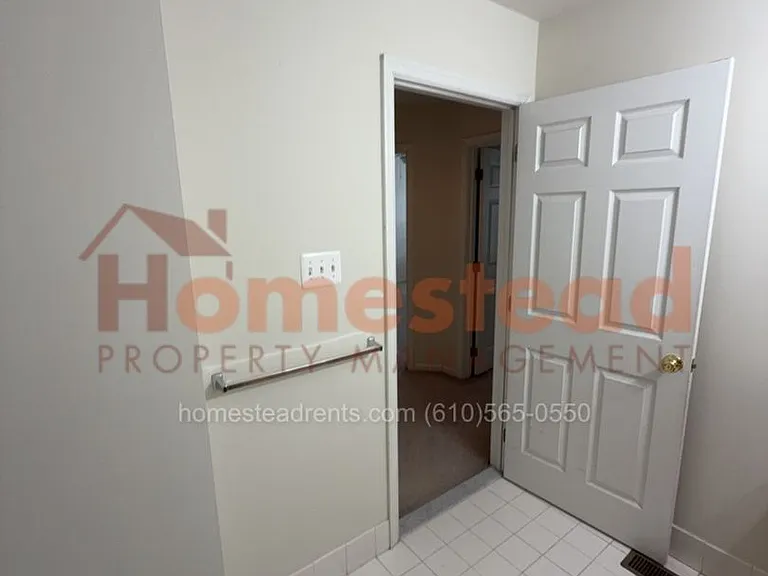 244 S Azalea Ct — Photo 35