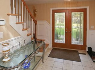 5516 Priory Ln, Bloomfield Hills, MI 48301