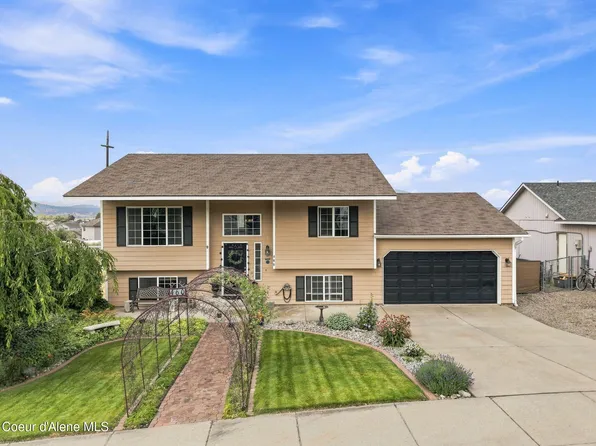 460 W Bridle Ln, Post Falls, ID 83854