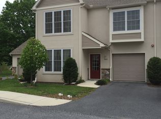 903 Woodward Dr, Reading, PA 19601