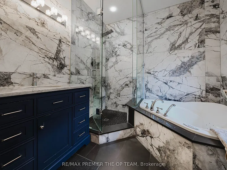56 Park Ridge Dr #UPPER — Photo 26