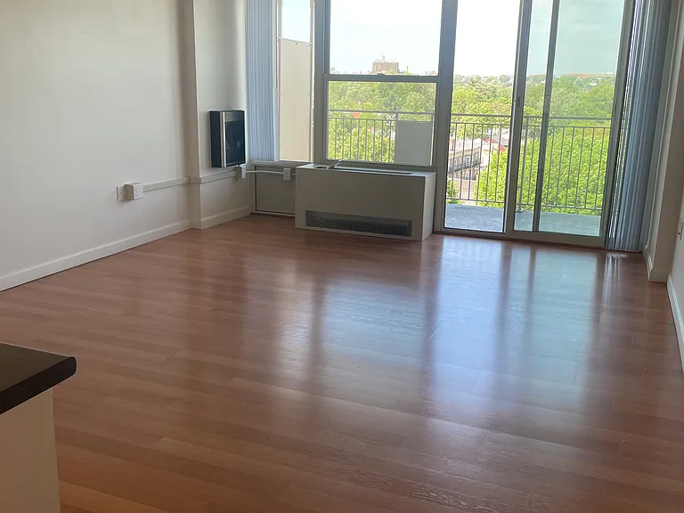 293 Harvard St #2 — Photo 2