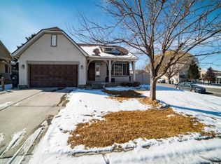 39 W Lake View Terrace Rd, Saratoga Springs, UT 84045