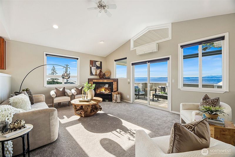 2nd image of 5064 Beach Drive SW