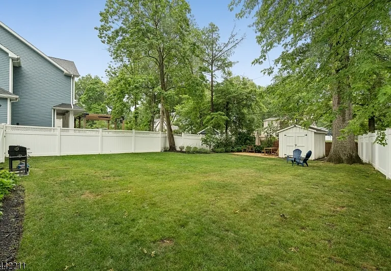 24 Iris Rd — Photo 28