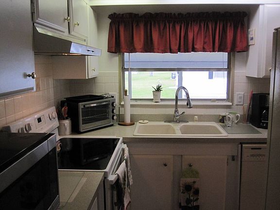 4th image of 144 Joyce Pl #144