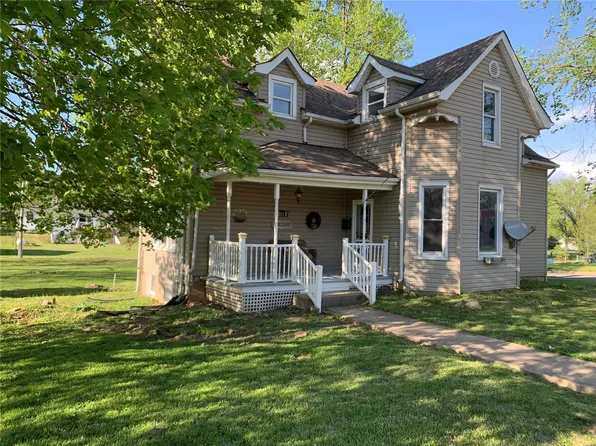 211 E Washington Ave, Owensville, MO 65066