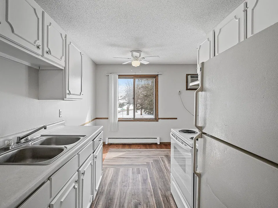 Highland Gables Apartments