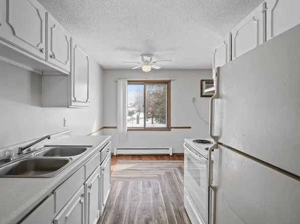 Highland Gables Apartments, 6281-6289 Louisiana Ave N #304, Minneapolis, MN 55428