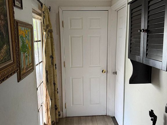 5th image of 425 SW 24TH Avenue