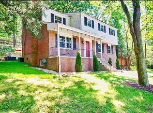 1724 Fox Chapel Rd, Pittsburgh, PA 15238