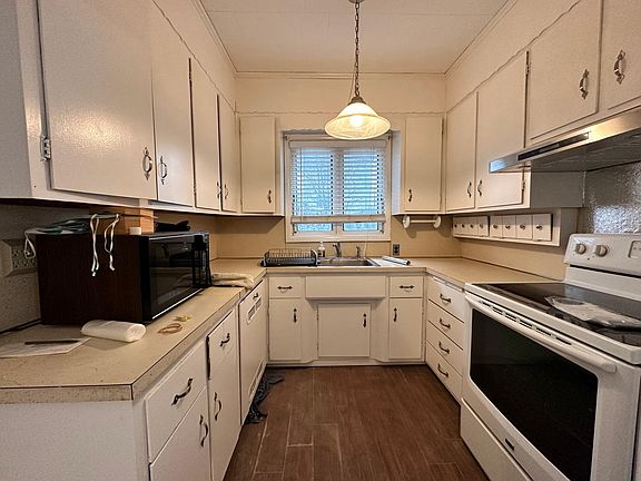 2nd image of 33 Edmund St
