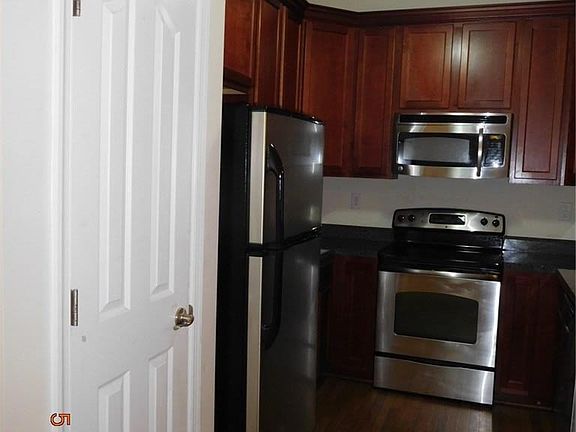 3rd image of 535 Settlement Ln