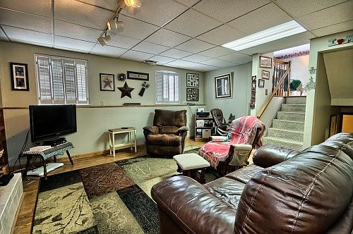 2nd image of 3937 Nile Ave