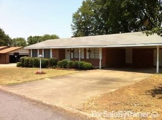 103 Buchanan St, Morrilton, AR 72110