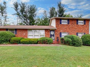 208 Edgebrook Rd, Goodlettsville, TN 37072