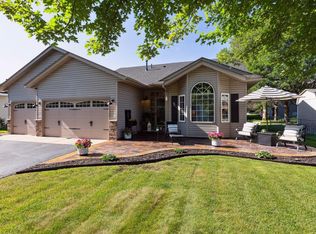 4468 Helena Way N, Oakdale, MN 55128