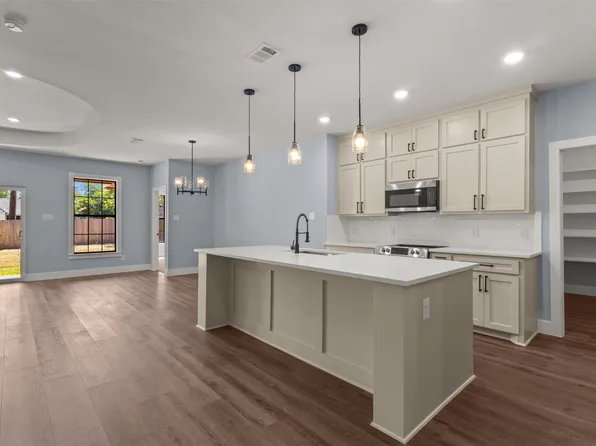 2618 Seevers Ave, Dallas, TX 75216