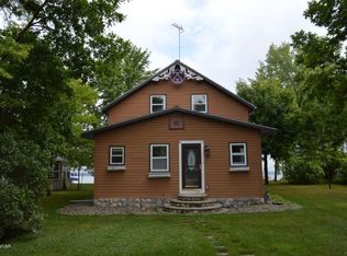 195 Lake Ave S, Spicer, MN 56288