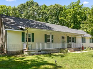 201 Buck Dr, Chickamauga, GA 30707