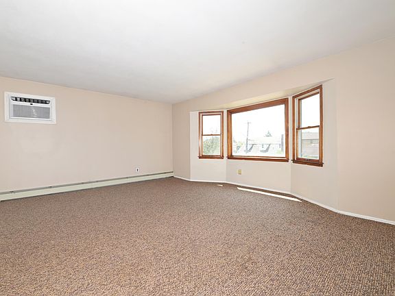 4th image of 980 1st Ave