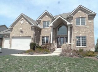 1189 Clearwater Dr, Yorkville, IL 60560