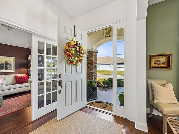 3rd image of 33038 Sawgrass Parke Pl